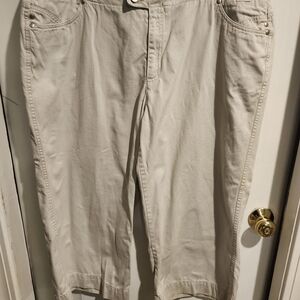 Women's Cream/Stone Color Capris